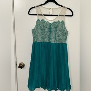 Elegant Teal Lace cocktail dress